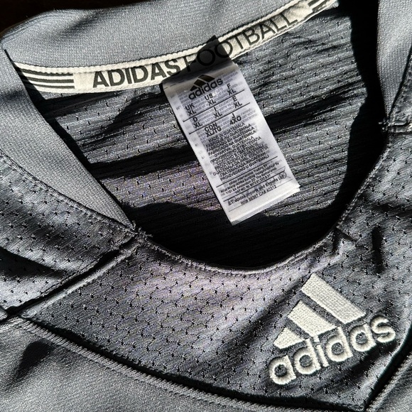 Adidas Football Techfit Hyped Practice Jersey Grey Size XL NWT - Picture 3 of 4